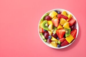 plato de frutas saludables